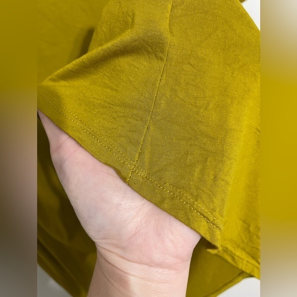 Teenbell‎ Mustard Yellow Green Light Weight Tee Size Small - Picture 5 of 6
